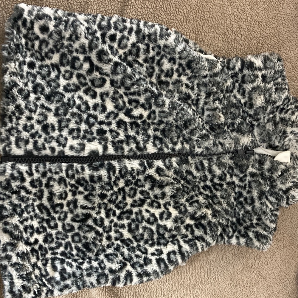 Cat & Jack Black and White Faux Fur Leopard Vest